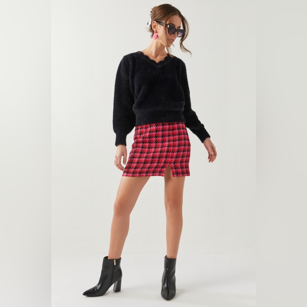 NWT Francesca’s Red, Pink & Black Skirt